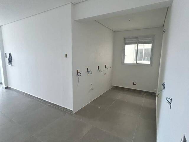 Apartamento para Venda em Navegantes - 5