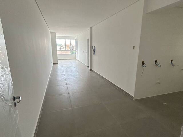 Apartamento para Venda em Navegantes - 4