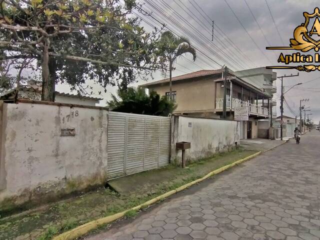 #594 - Terreno para Venda em Navegantes - SC