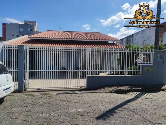 #733 - Casa para Venda em Joinville - SC - 2