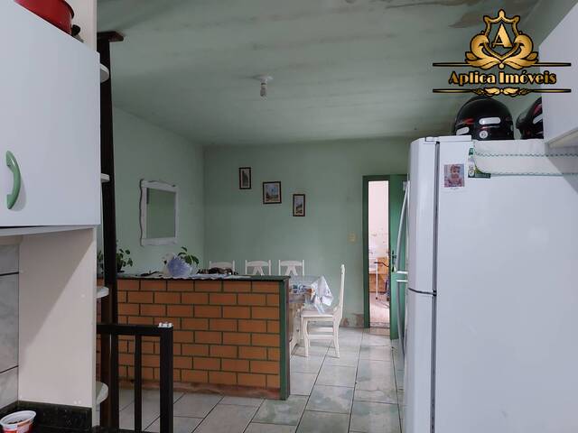 Casa para Venda em Penha - 4