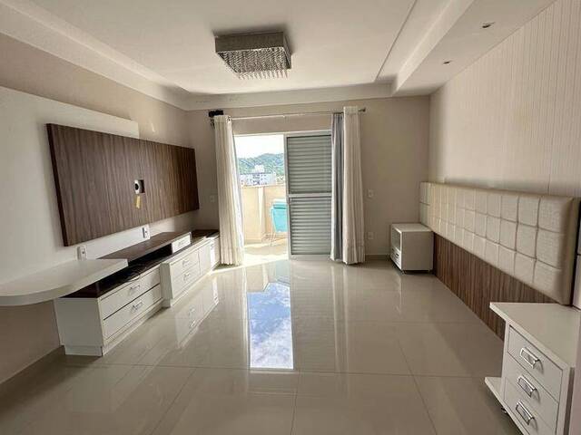 #988 - Apartamento para Venda em Navegantes - SC