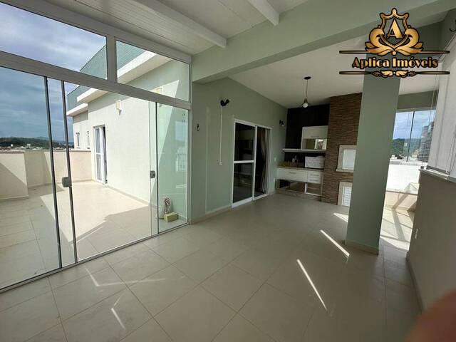 #988 - Apartamento para Venda em Navegantes - SC