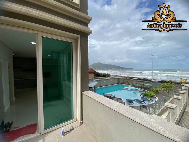 #1021 - Apartamento para Venda em Navegantes - SC