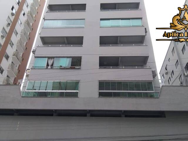 #1040 - Apartamento para Venda em Balneário Camboriú - SC