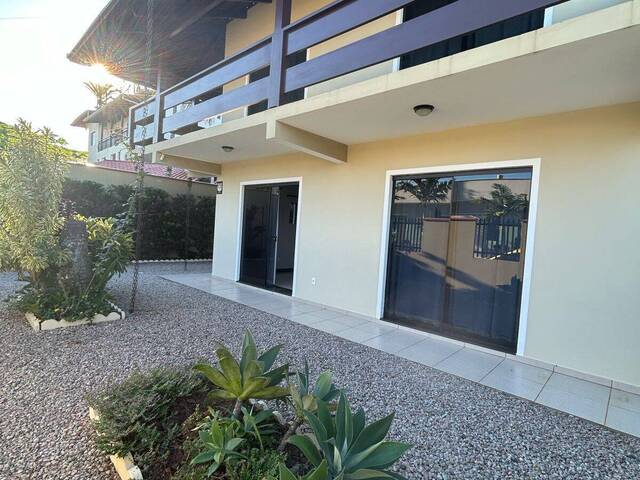 #1061 - Casa para Venda em Navegantes - SC