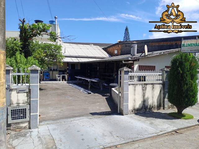 #1212 - Casa para Venda em Navegantes - SC