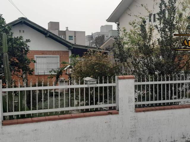 #1213 - Casa para Venda em Navegantes - SC