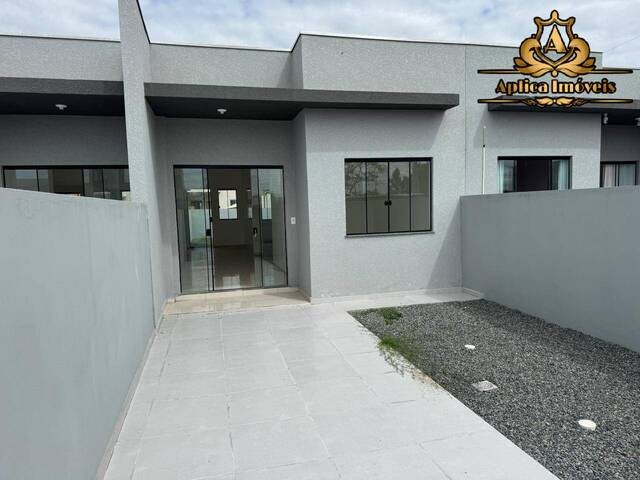 #1222 - Casa para Venda em Navegantes - SC