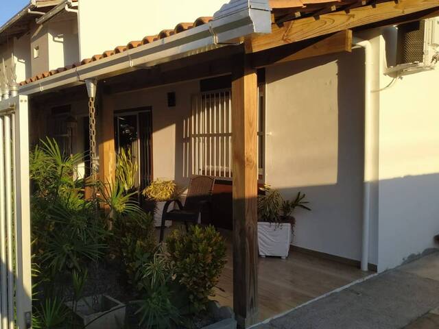 #1227 - Casa para Venda em Navegantes - SC
