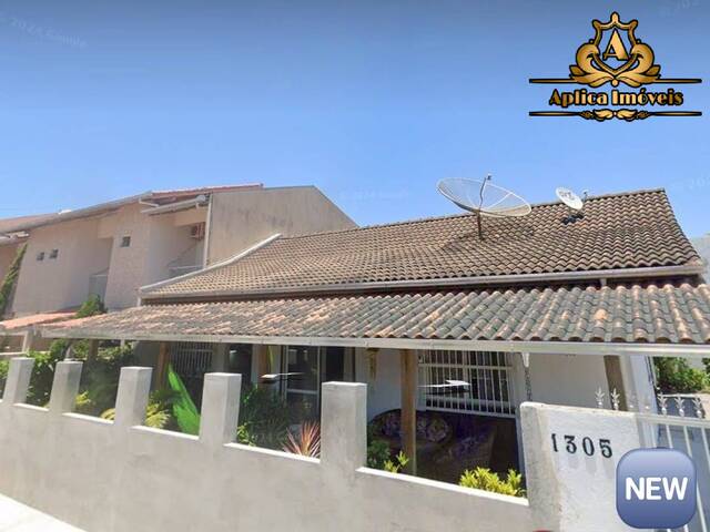 #1227 - Casa para Venda em Navegantes - SC