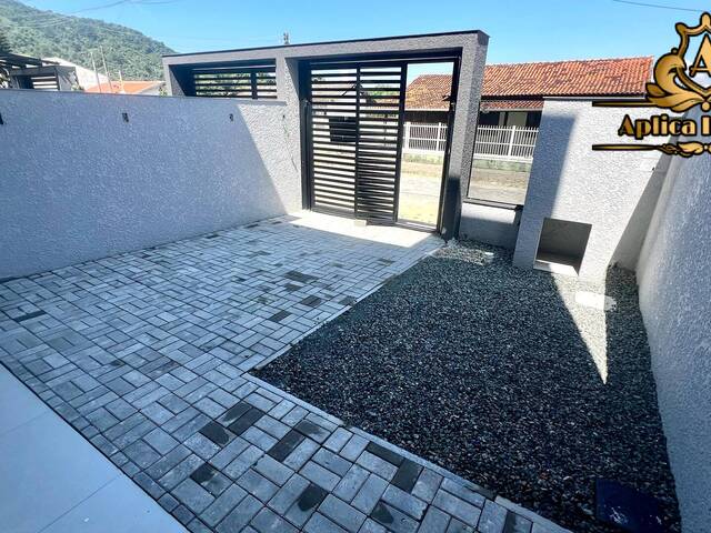 #1148 - Casa para Venda em Navegantes - SC