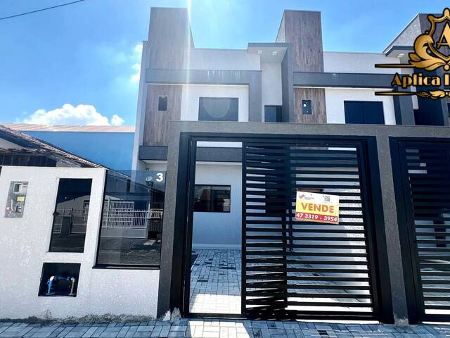 #1148 - Casa para Venda em Navegantes - SC