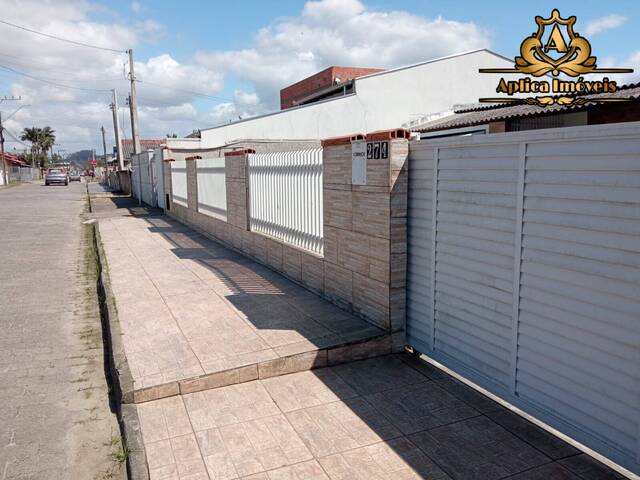 #1246 - Casa para Venda em Navegantes - SC