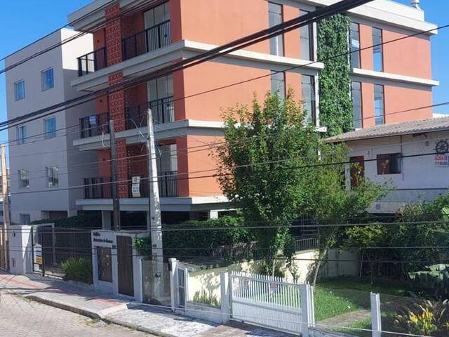 #1124 - Apartamento para Venda em Navegantes - SC