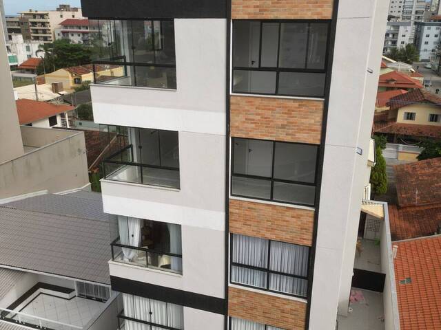 #869 - Apartamento para Venda em Navegantes - SC