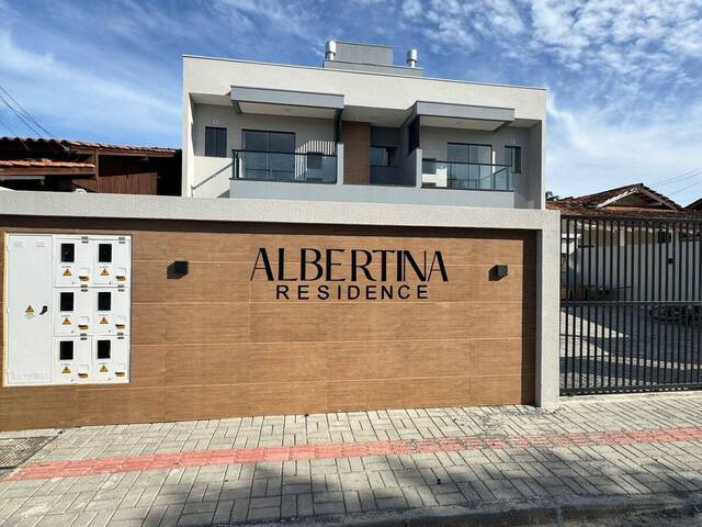 #1097 - Casa para Venda em Navegantes - SC