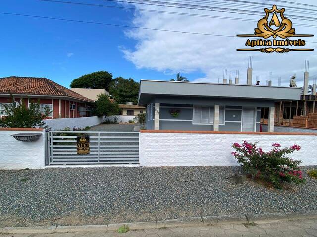 #1291 - Casa para Venda em Navegantes - SC