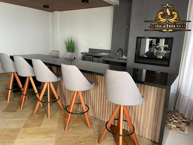 #1294 - Apartamento para Venda em Navegantes - SC