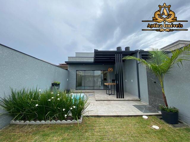 #1295 - Casa para Venda em Penha - SC
