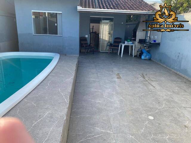 #1301 - Casa para Venda em Navegantes - SC