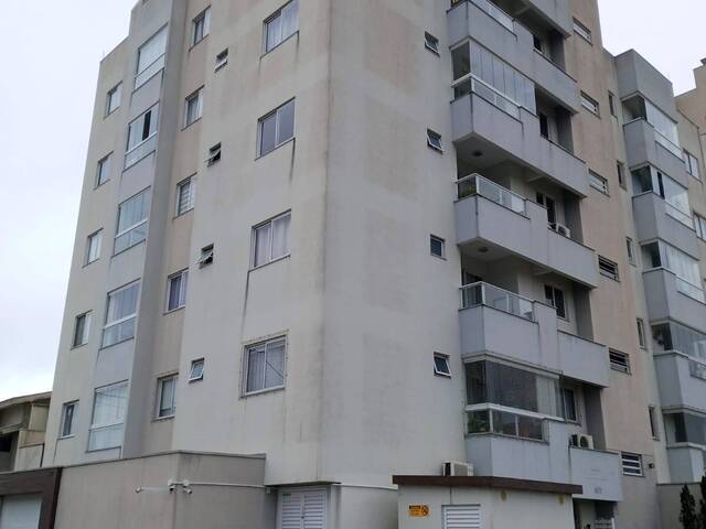 #1316 - Apartamento para Venda em Navegantes - SC