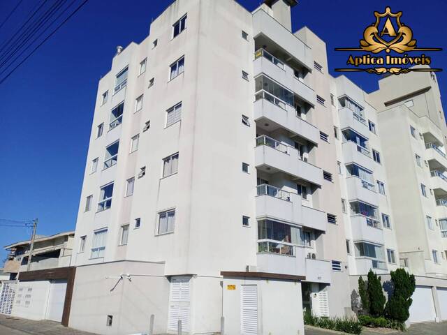 #1316 - Apartamento para Venda em Navegantes - SC