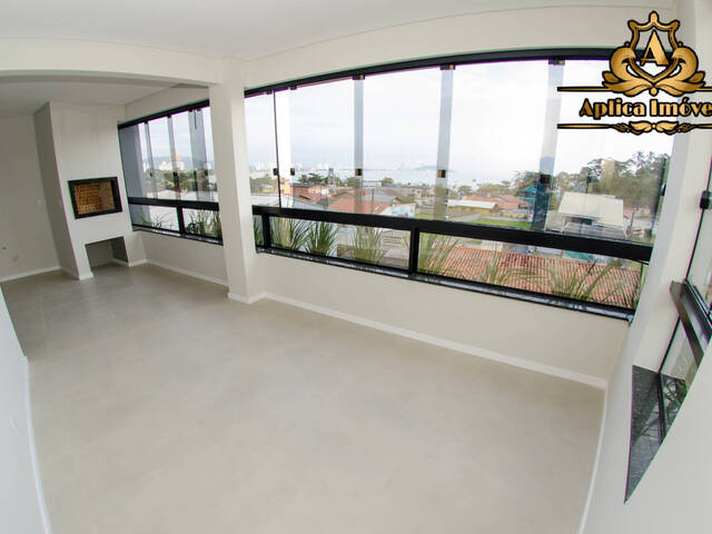 #912 - Apartamento para Venda em Penha - SC