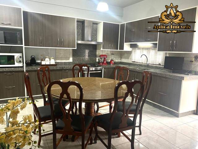 Casa para Venda em Penha - 5