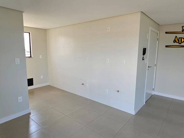 Apartamento para Venda em Navegantes - 4