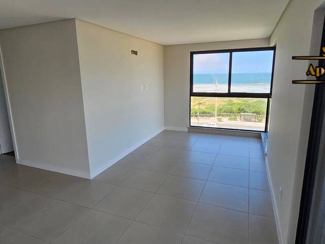 #1168 - Apartamento para Venda em Navegantes - SC