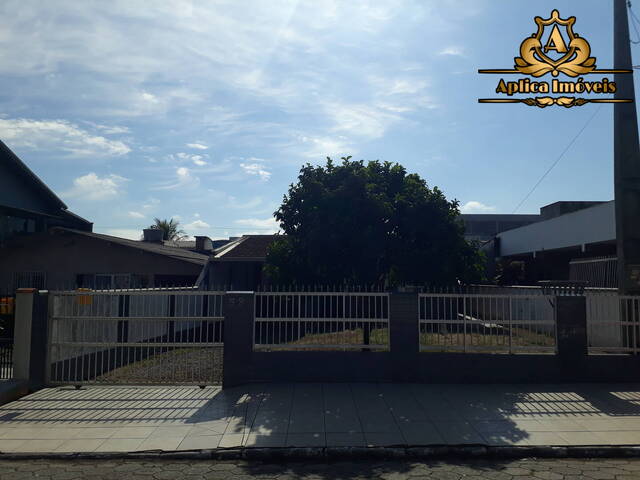 #1429 - Casa para Venda em Navegantes - SC