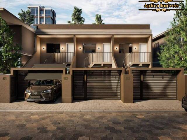 #1432 - Casa para Venda em Navegantes - SC