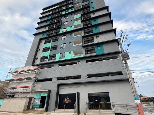 #884 - Apartamento para Venda em Navegantes - SC