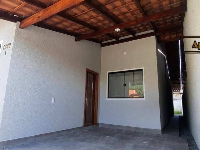 #1438 - Casa para Venda em Navegantes - SC