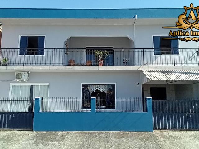 #1442 - Casa para Venda em Navegantes - SC