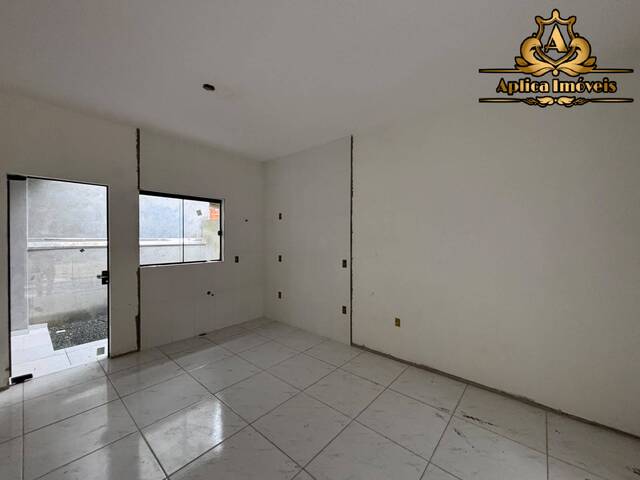 #1444 - Casa para Venda em Navegantes - SC