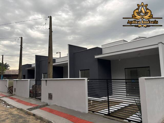 #1444 - Casa para Venda em Navegantes - SC