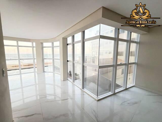 #1447 - Apartamento para Venda em Navegantes - SC