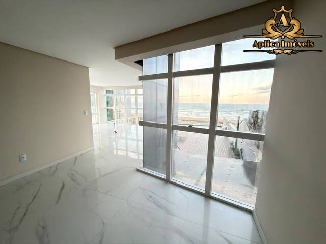 Apartamento para Venda em Navegantes - 4