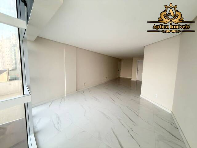 Apartamento para Venda em Navegantes - 5