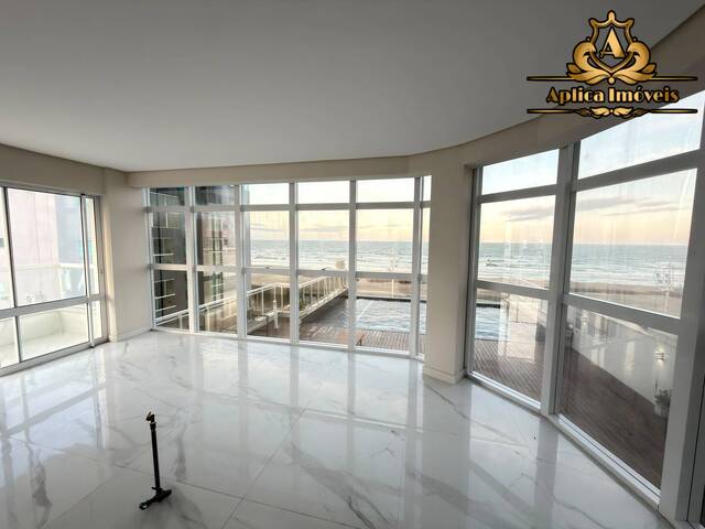 #1447 - Apartamento para Venda em Navegantes - SC