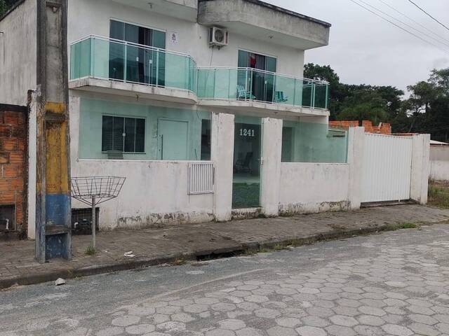 #1452 - Casa para Venda em Navegantes - SC