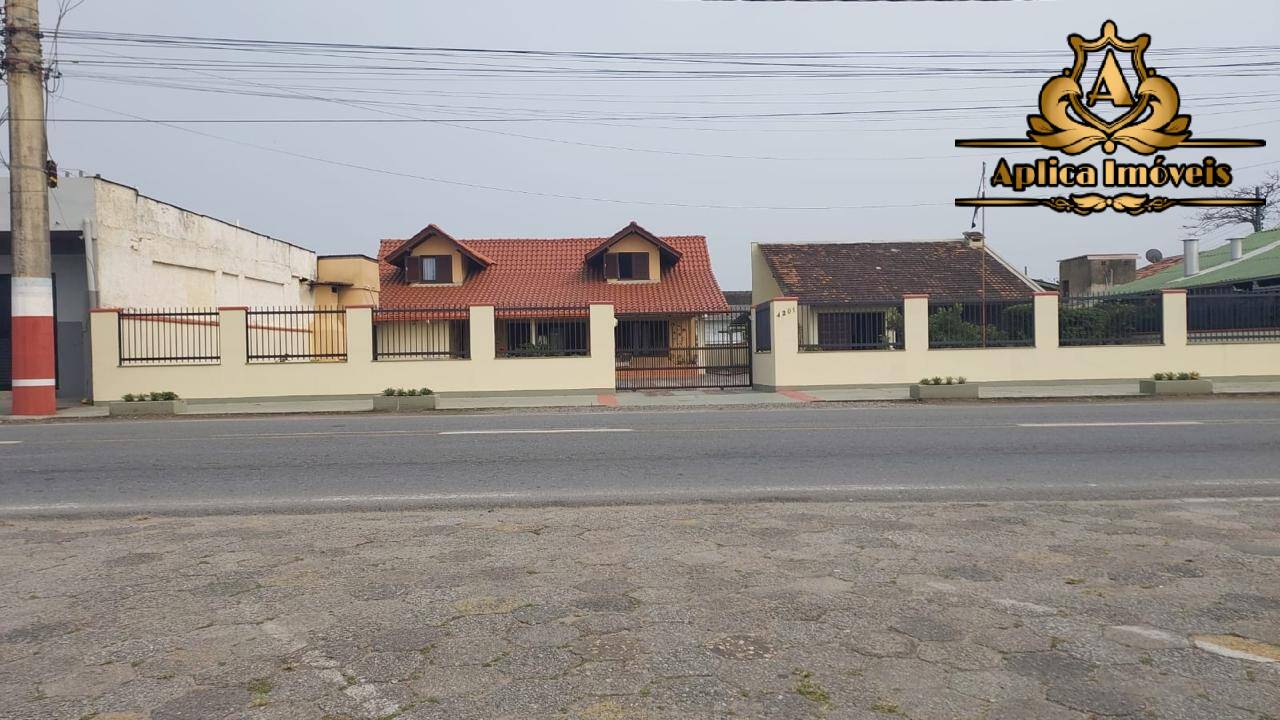 Casa para alugar com 4 quartos, 400m² - Foto 15