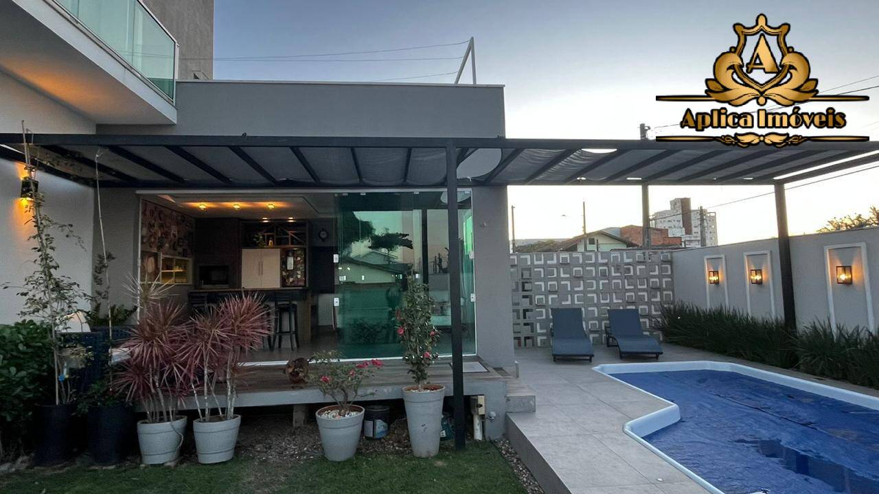 Apartamento, 3 quartos, 215 m² - Foto 1