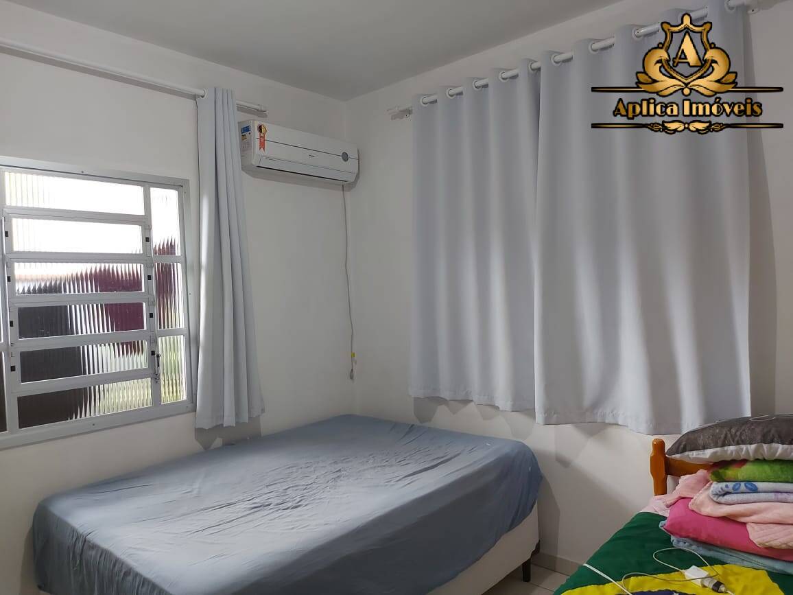 Casa à venda com 4 quartos, 319m² - Foto 5