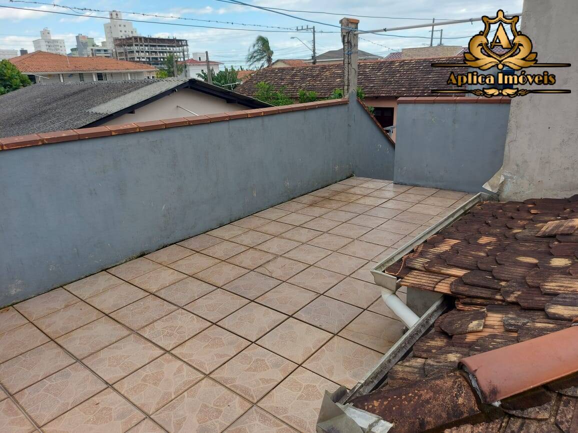 Casa à venda com 4 quartos, 319m² - Foto 13