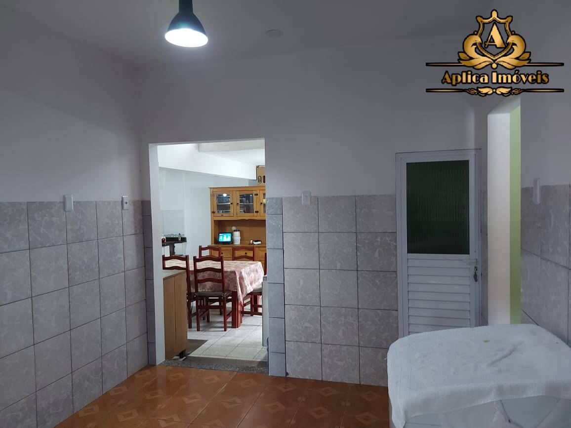 Casa à venda com 4 quartos, 319m² - Foto 7