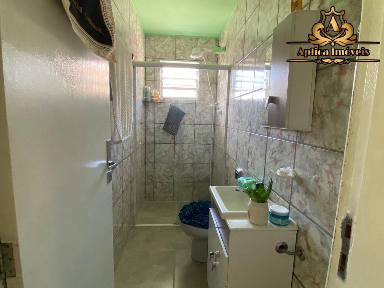 Casa à venda com 2 quartos, 330m² - Foto 11