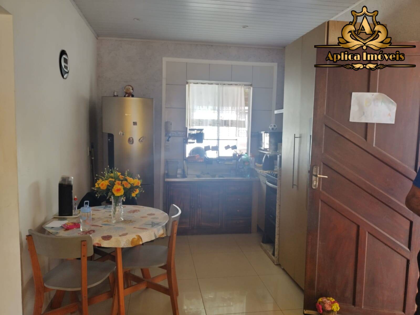 Casa à venda com 5 quartos, 110m² - Foto 9